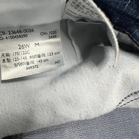 LEVI'S Women's Classic Fit Straight Jeans Denim Size 26W - Picture 7 of 10